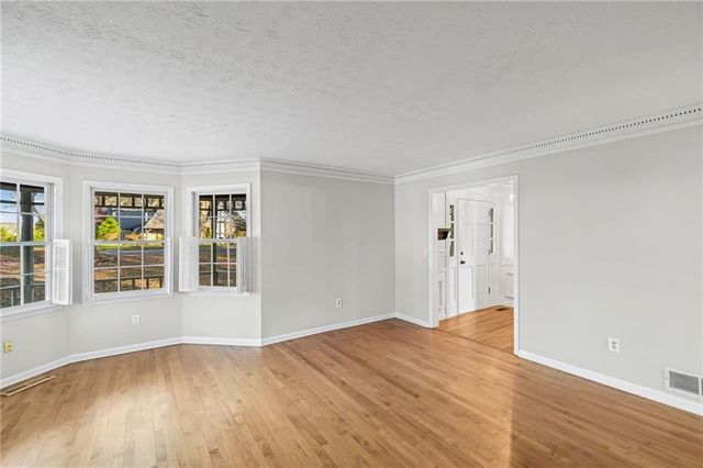 118 Fitchburg Drive, Woodstock, GA 30189