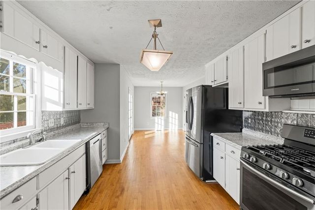 118 Fitchburg Drive, Woodstock, GA 30189