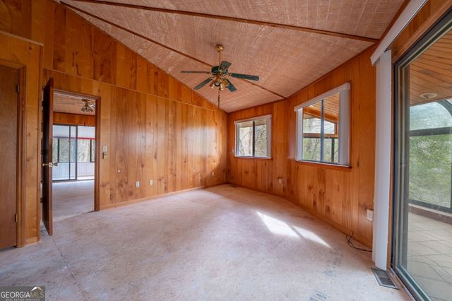 159 Clare Lane, Rabun Gap, GA 30568