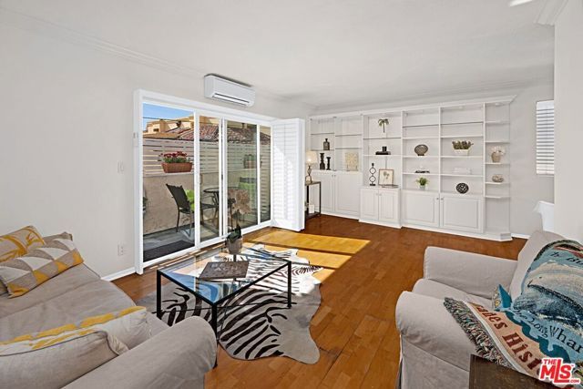 852 15th Street 6, Santa Monica, CA 90403