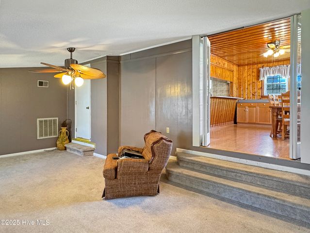 200 Banks Street, Jacksonville, NC 28540