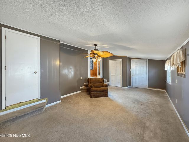 200 Banks Street, Jacksonville, NC 28540