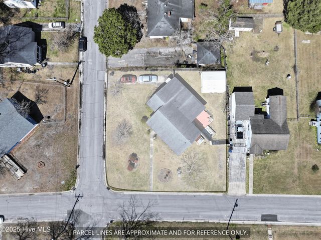 200 Banks Street, Jacksonville, NC 28540