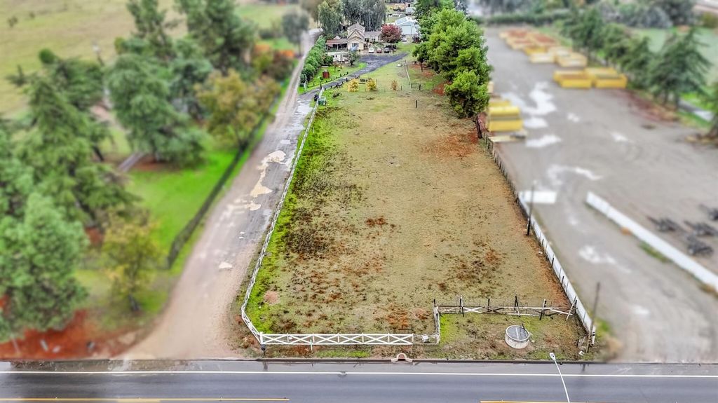 1923 N Armstrong Avenue, Fresno, CA 93727