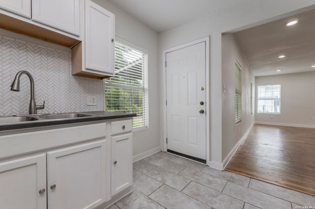 923 Fair Ave, San Antonio, TX 78223