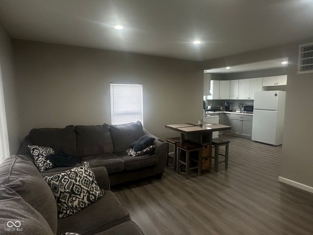 484 S Rochester, Indianapolis, IN 46241