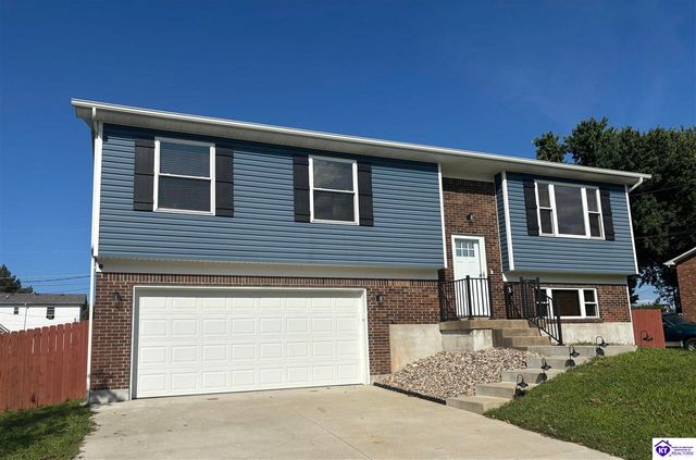 805 Yates Drive, Radcliff, KY 40160