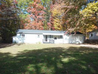 1480 Byfield Drive, Harrison, MI 48625