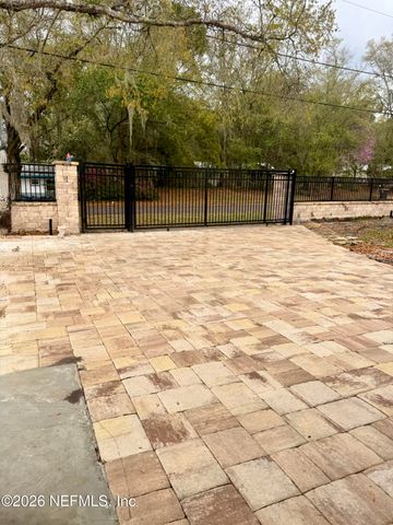 9554 RIDGE Boulevard, Jacksonville, FL 32208