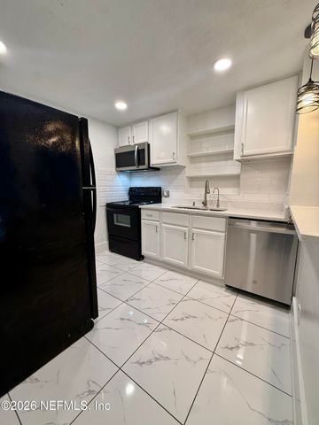 9554 RIDGE Boulevard, Jacksonville, FL 32208