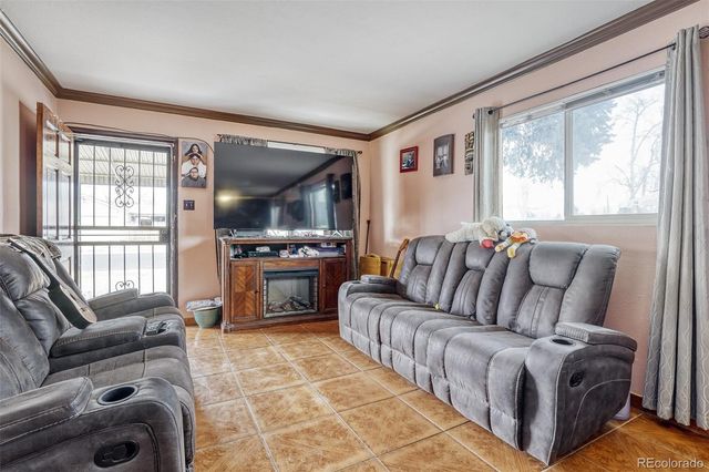 990 Toledo Street, Aurora, CO 80011