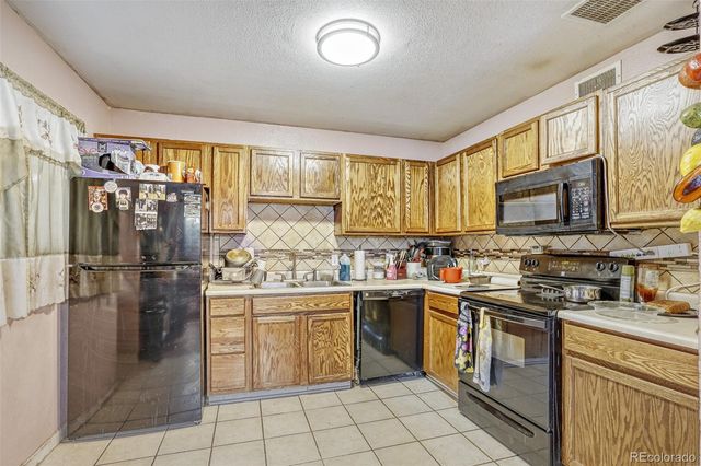 990 Toledo Street, Aurora, CO 80011