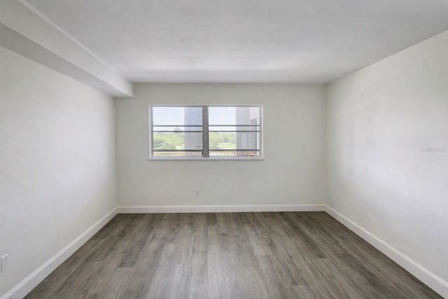 911 WASHINGTON AVENUE 209, Largo, FL 33770
