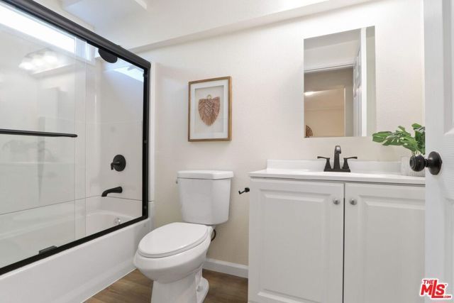 528 Daisy Avenue, Long Beach, CA 90802