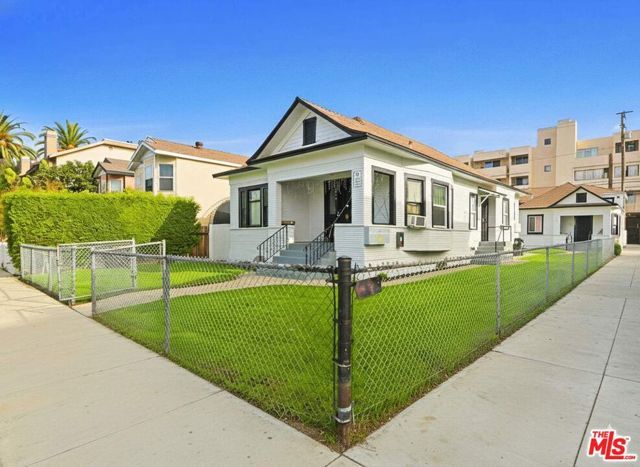 528 Daisy Avenue, Long Beach, CA 90802