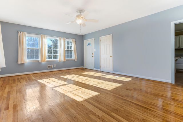 233 Loring Street, Spartanburg, SC 29302