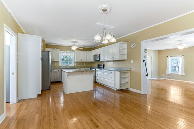 233 Loring Street, Spartanburg, SC 29302