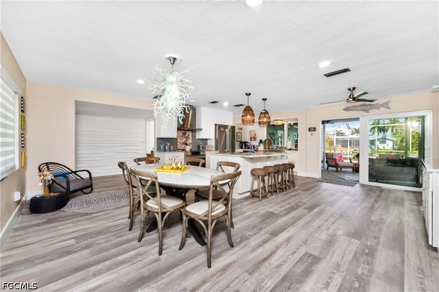 321 Capri Isles CT, Punta Gorda, FL 33950