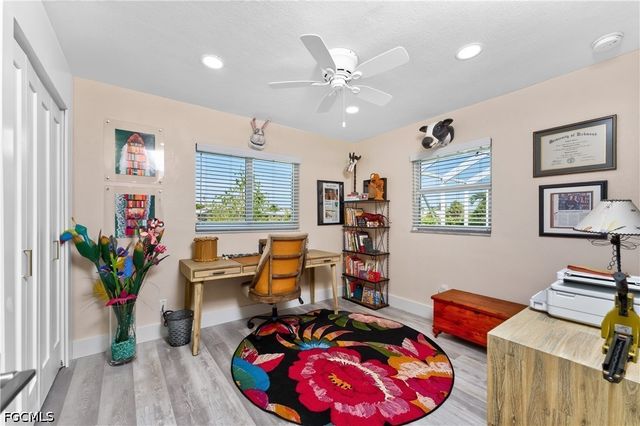 321 Capri Isles CT, Punta Gorda, FL 33950