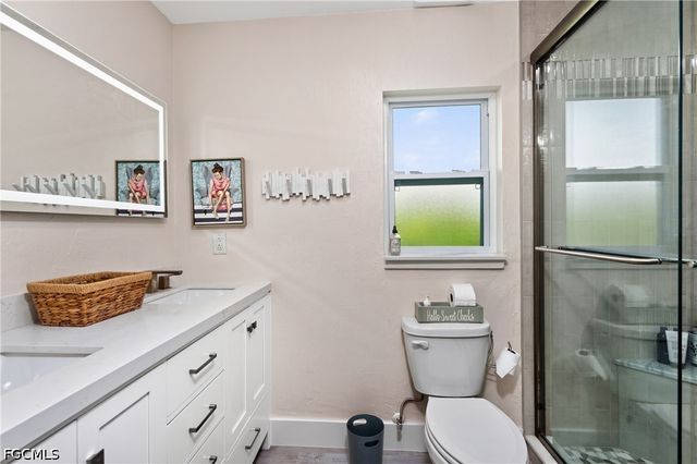 321 Capri Isles CT, Punta Gorda, FL 33950