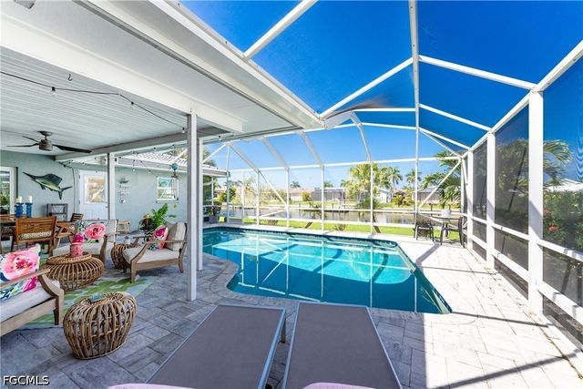 321 Capri Isles CT, Punta Gorda, FL 33950