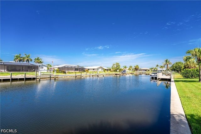 321 Capri Isles CT, Punta Gorda, FL 33950