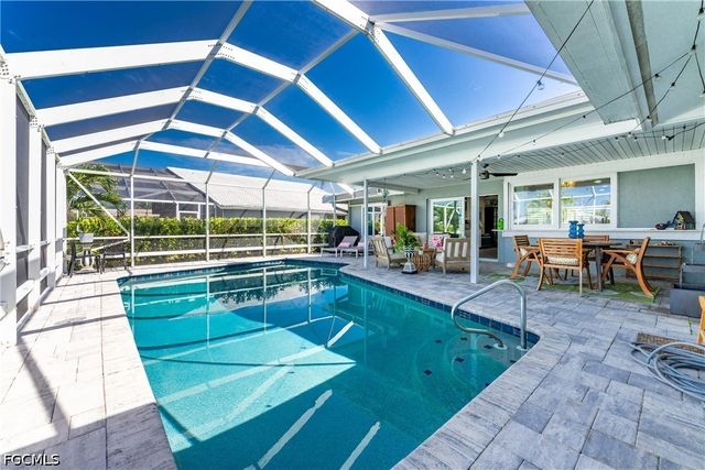321 Capri Isles CT, Punta Gorda, FL 33950