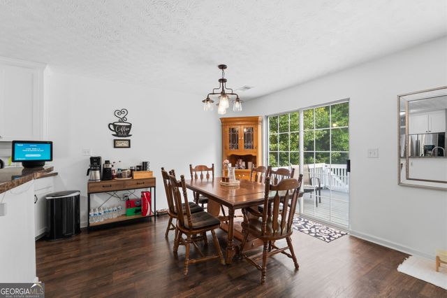 562 Brewer Drive, Locust Grove, GA 30248