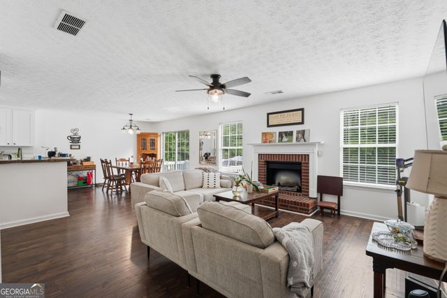 562 Brewer Drive, Locust Grove, GA 30248