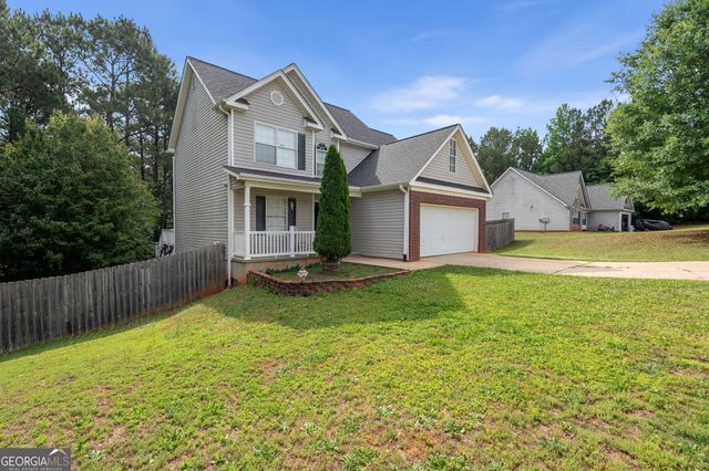562 Brewer Drive, Locust Grove, GA 30248