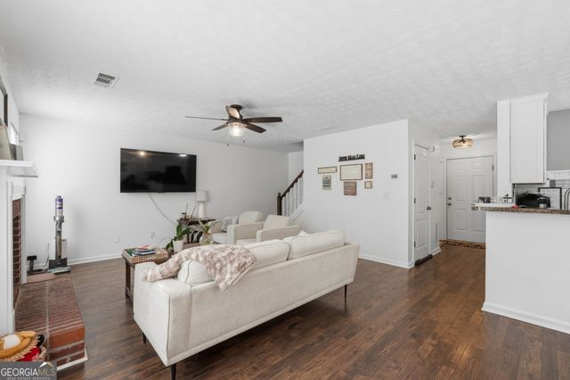 562 Brewer Drive, Locust Grove, GA 30248