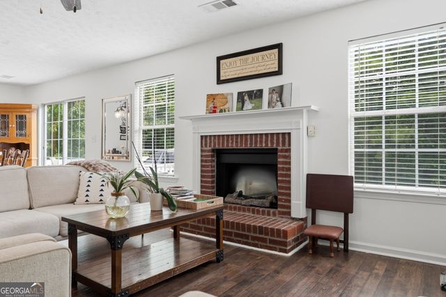 562 Brewer Drive, Locust Grove, GA 30248
