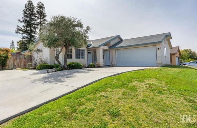 6305 Wolfe Creek Drive, Bakersfield, CA 93306