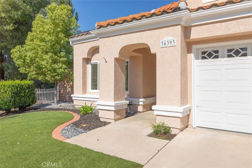 Image 4 of property listing at 36393 Provence, Murrieta, CA 92562