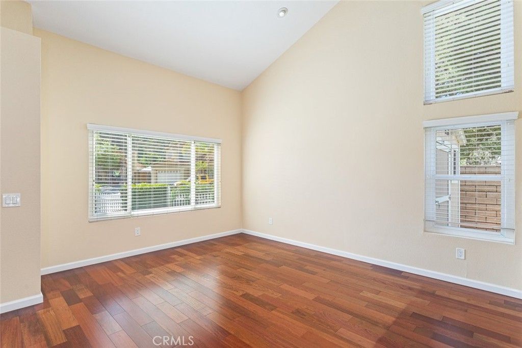 Image 7 of property listing at 36393 Provence, Murrieta, CA 92562
