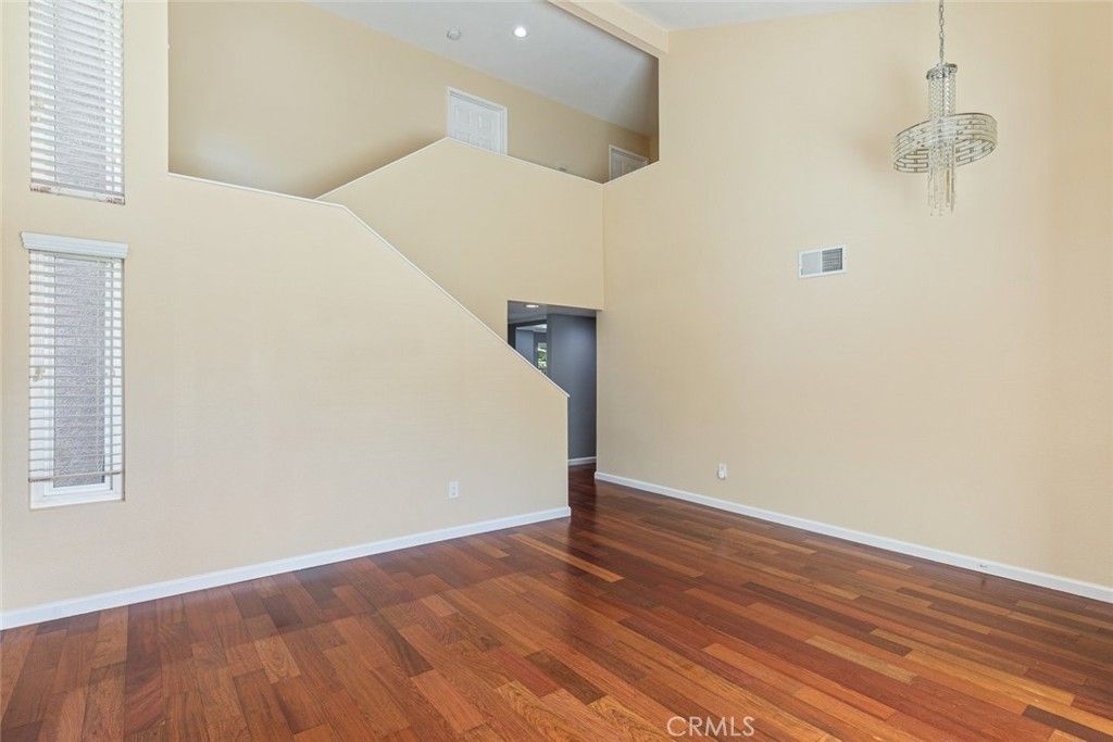 Image 8 of property listing at 36393 Provence, Murrieta, CA 92562
