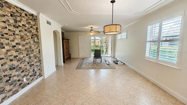 6552 MOORINGS POINT CIRCLE 102, Lakewood Ranch, FL 34202