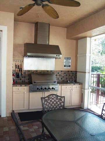 6552 MOORINGS POINT CIRCLE 102, Lakewood Ranch, FL 34202
