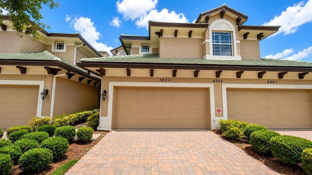 6552 MOORINGS POINT CIRCLE 102, Lakewood Ranch, FL 34202