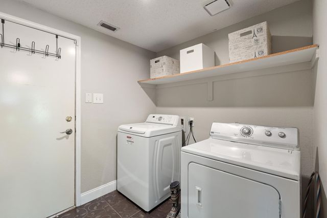 6000 Red Fern Drive, Arlington, TX 76001