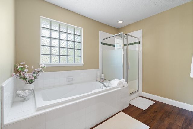 6000 Red Fern Drive, Arlington, TX 76001