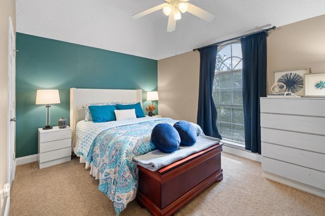 6000 Red Fern Drive, Arlington, TX 76001