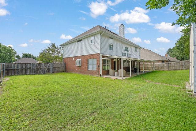 6000 Red Fern Drive, Arlington, TX 76001