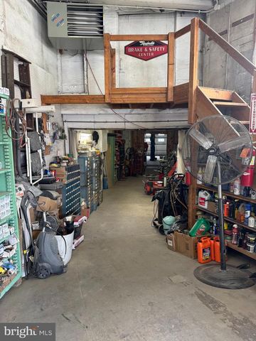 8257 FRANKFORD AVE, Philadelphia, PA 19136