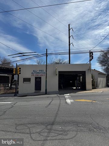 8257 FRANKFORD AVE, Philadelphia, PA 19136