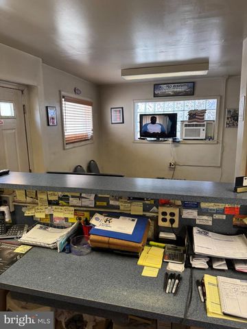 8257 FRANKFORD AVE, Philadelphia, PA 19136