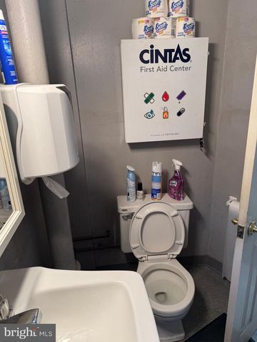 8257 FRANKFORD AVE, Philadelphia, PA 19136