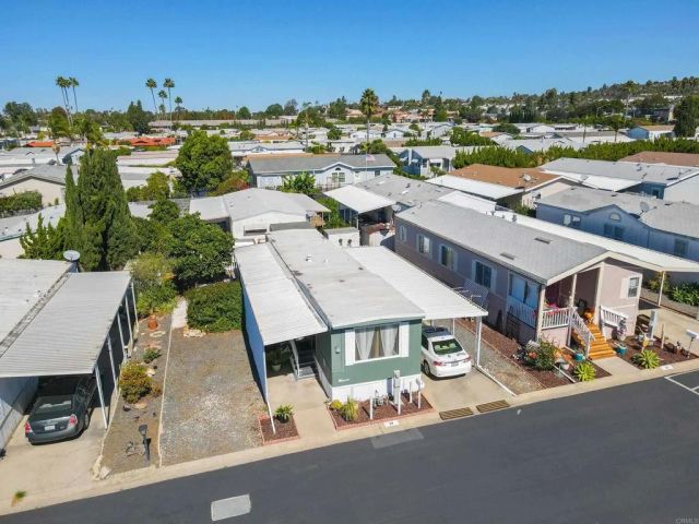 1010 E Bobier, Vista, CA 92084