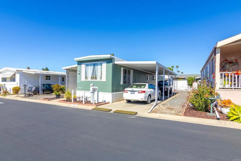 1010 E Bobier, Vista, CA 92084
