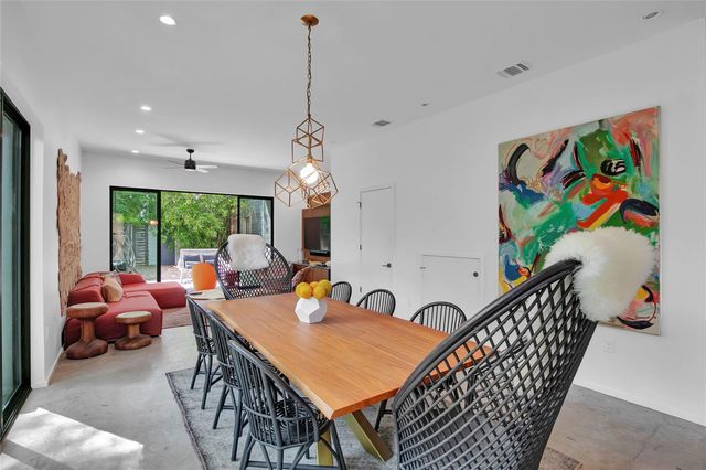 52 Waller ST A, Austin, TX 78702